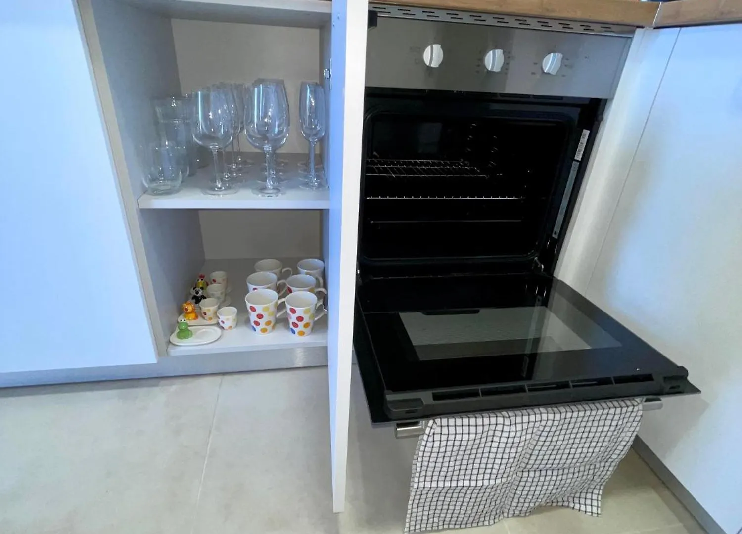 3New 2 Bed 2 Bath Apartment With Community Pool And Local Beach Mijas 0*,  İspanya